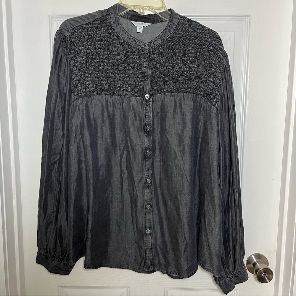 Time and Tru Plus Charcoal Chambray Button-Up Blouse